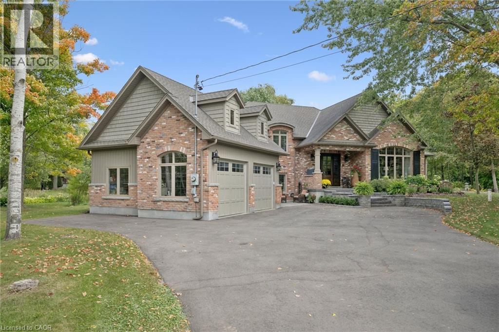 2073 MAPLEWOOD Road
