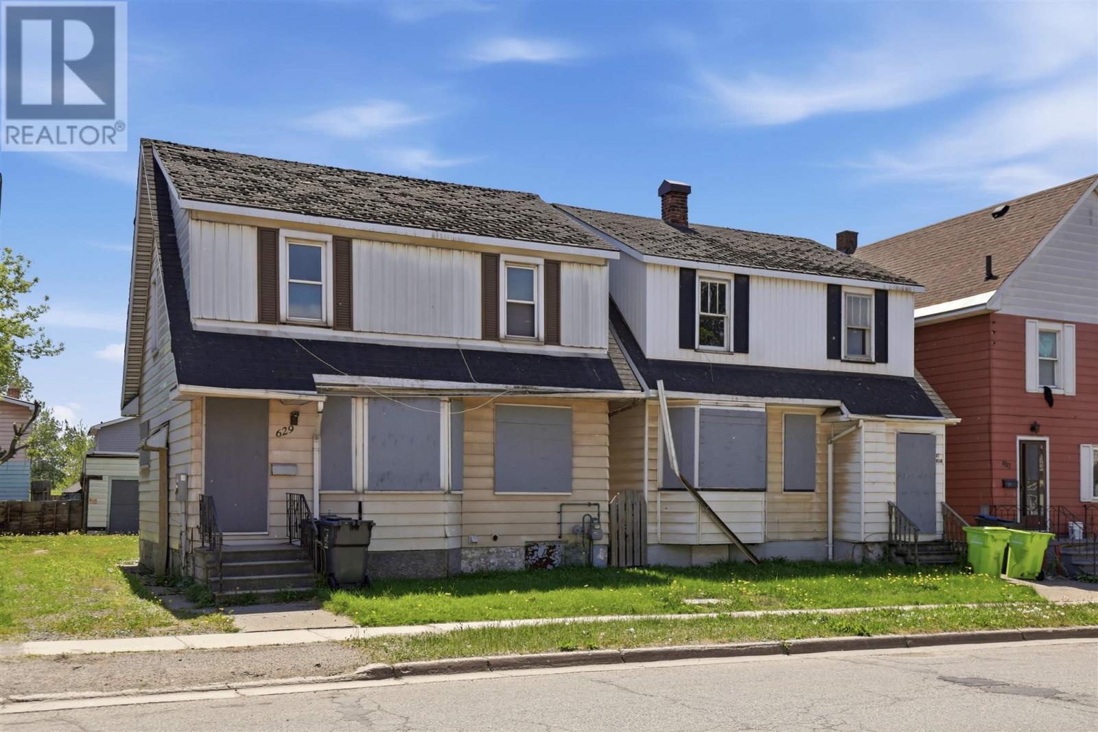 629-633 Queen ST W - Photo 2