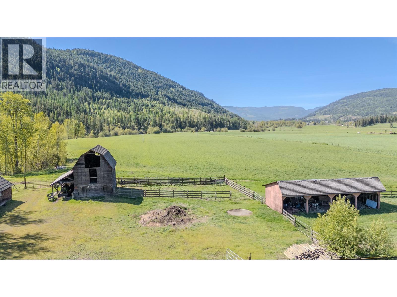 487 Mabel Lake Road