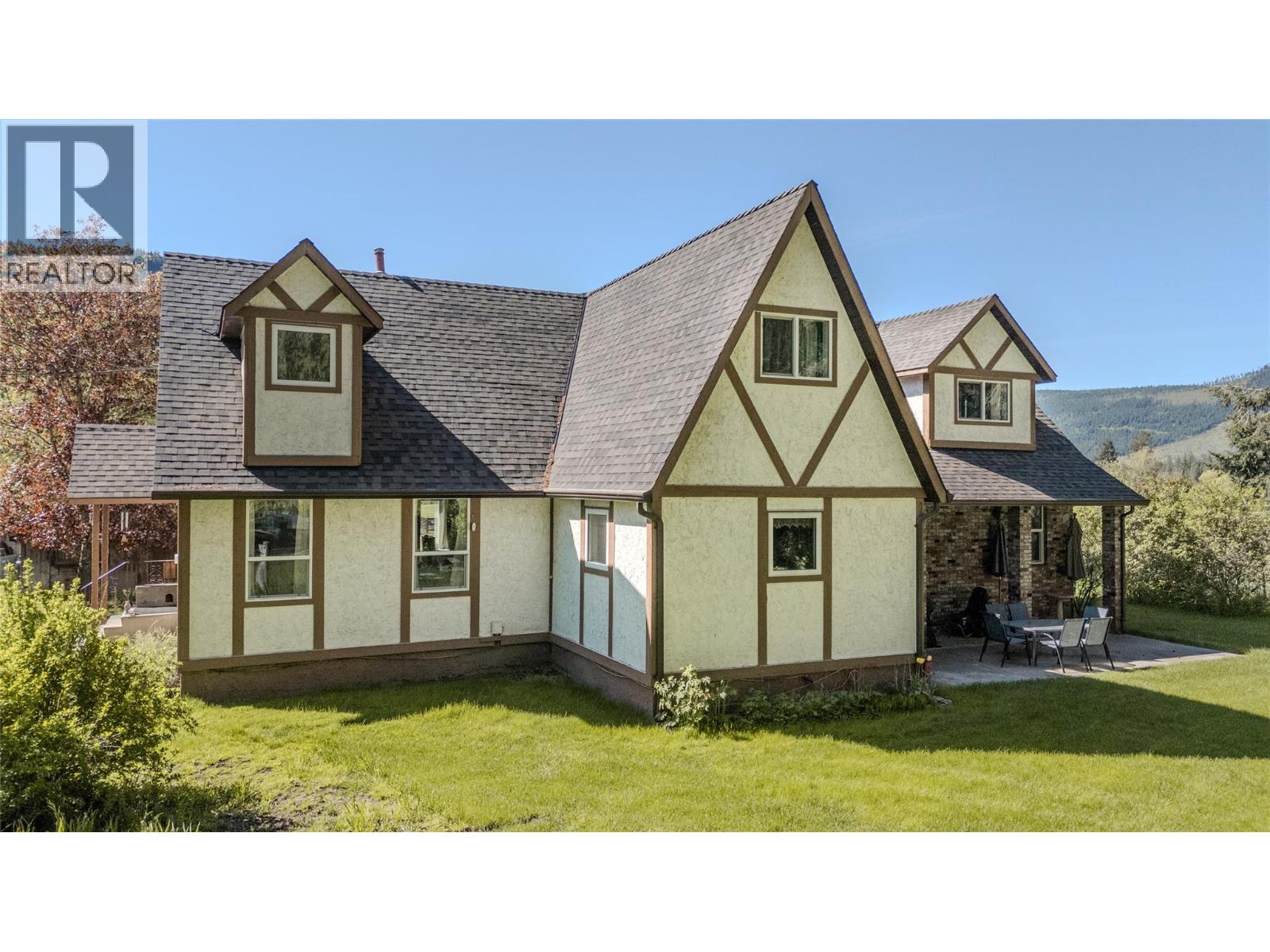 487 Mabel Lake Road