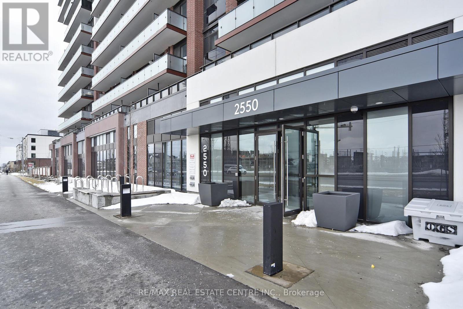 1216 - 2550 SIMCOE STREET