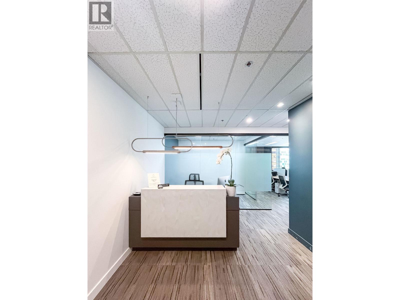 732 1055 DUNSMUIR STREET