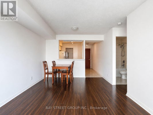 510 - 18 Lee Centre Dr, Toronto (Woburn), ON 3