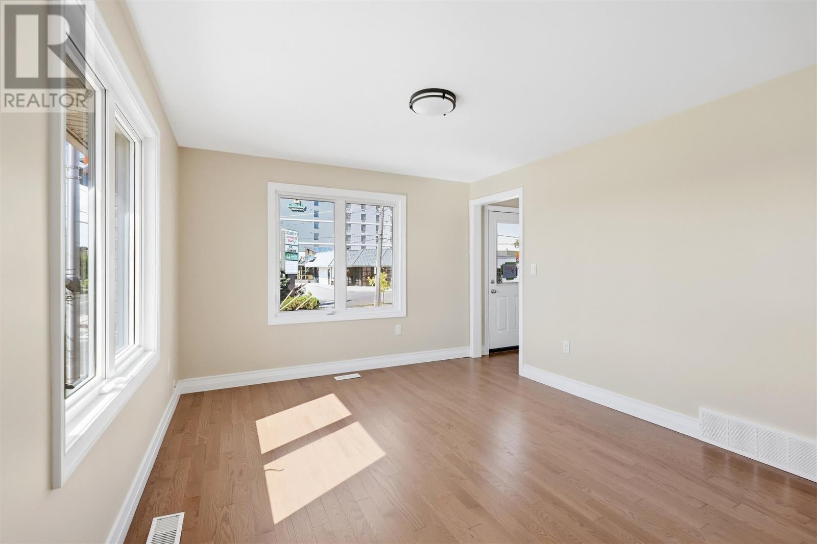 56 Dennis ST - Photo 3