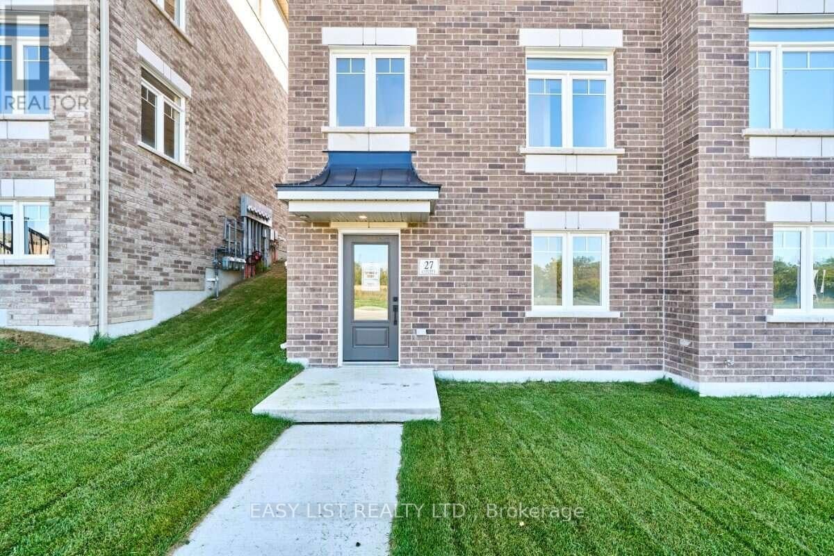 27 ADDYMAN CRESCENT
