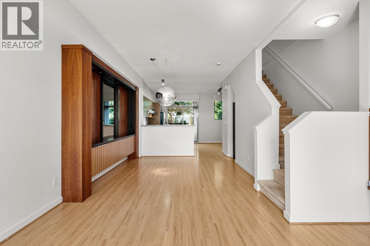3 301 KLAHANIE DRIVE
