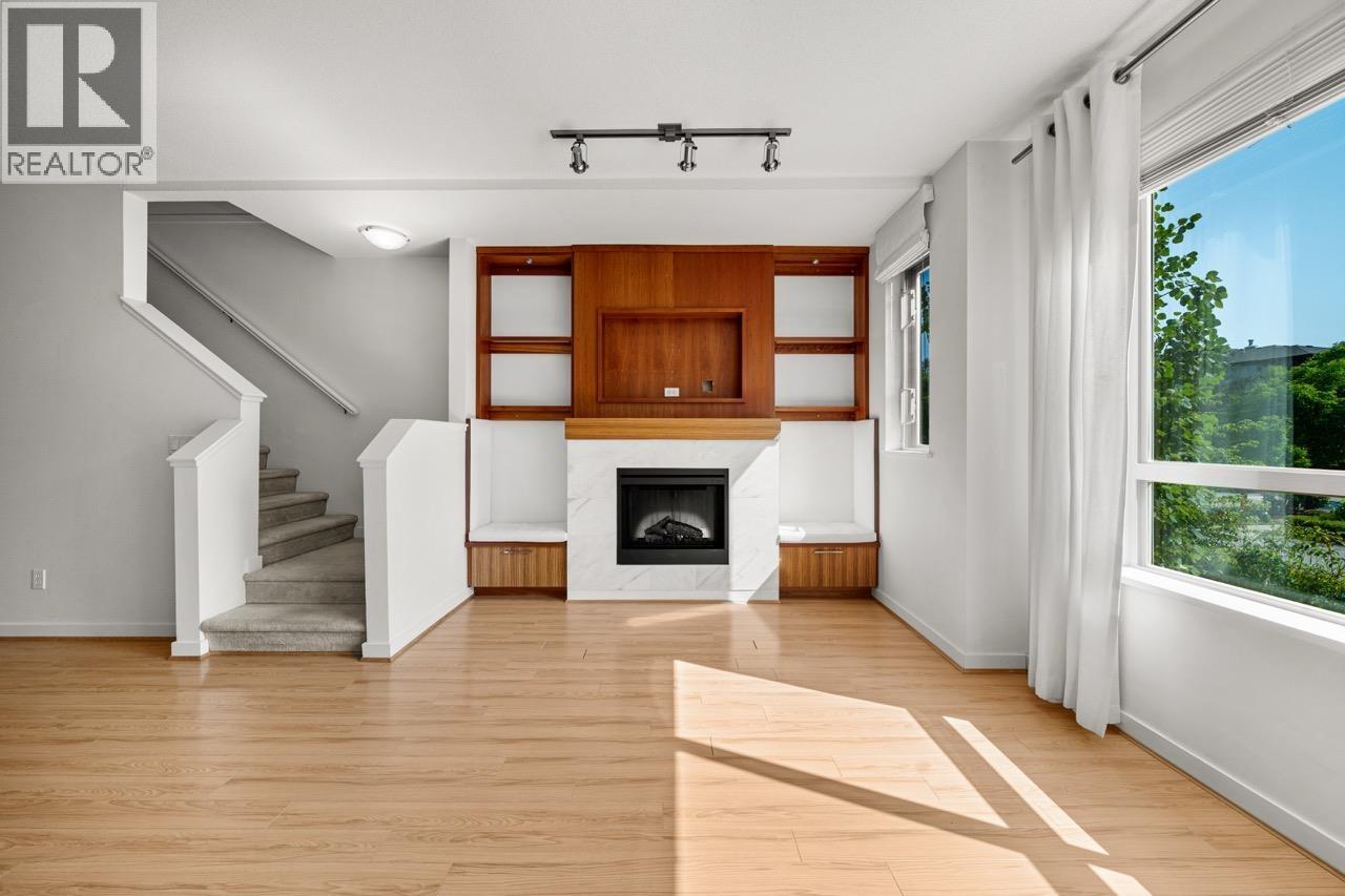 3 301 KLAHANIE DRIVE