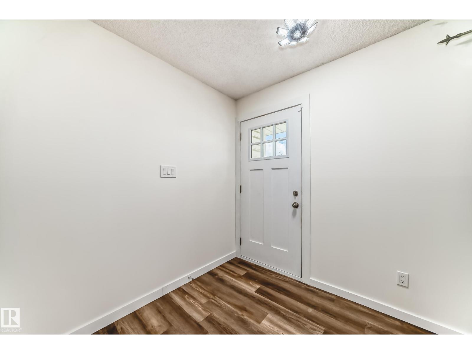 13428 82 ST NW