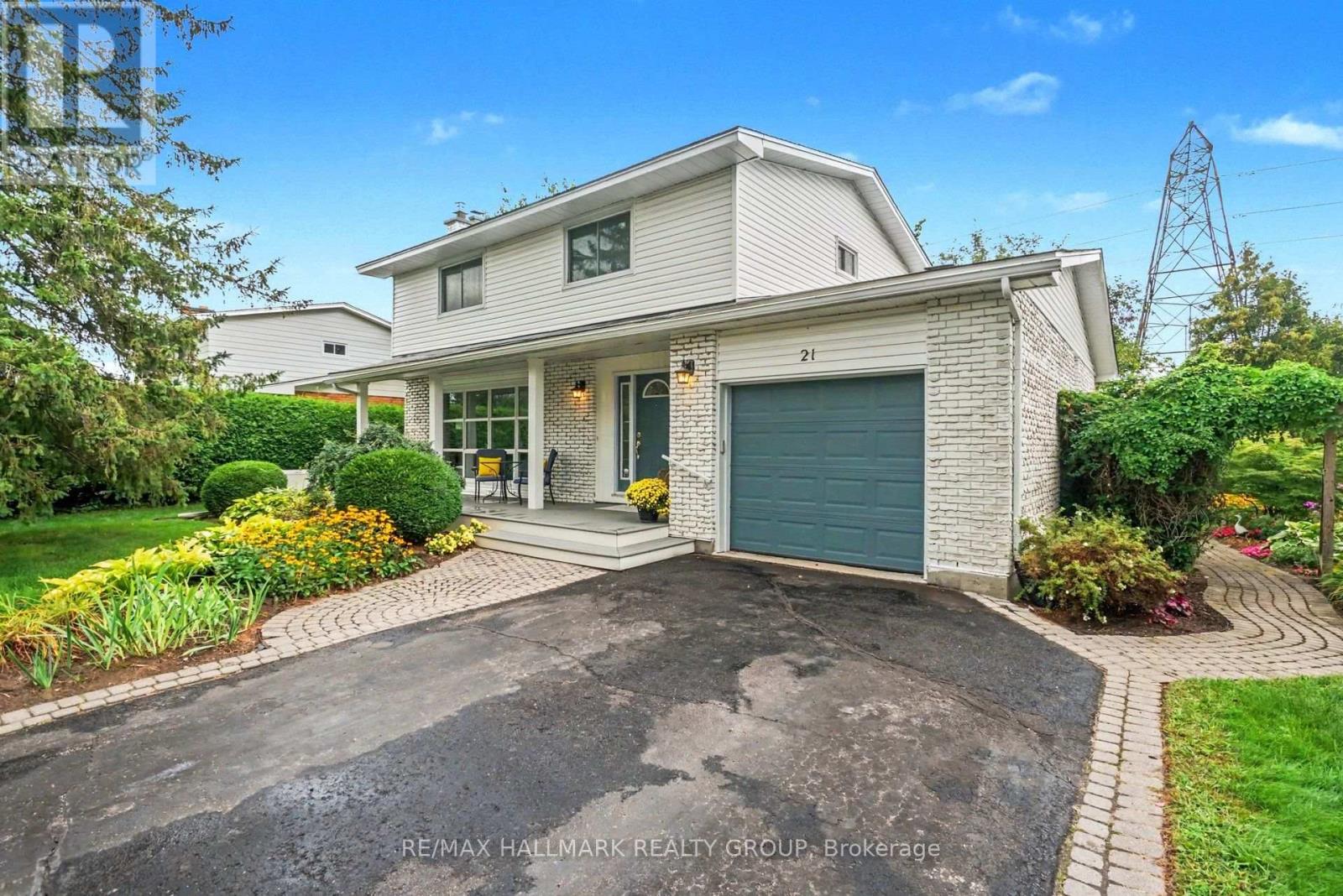21 CREMONA CRESCENT