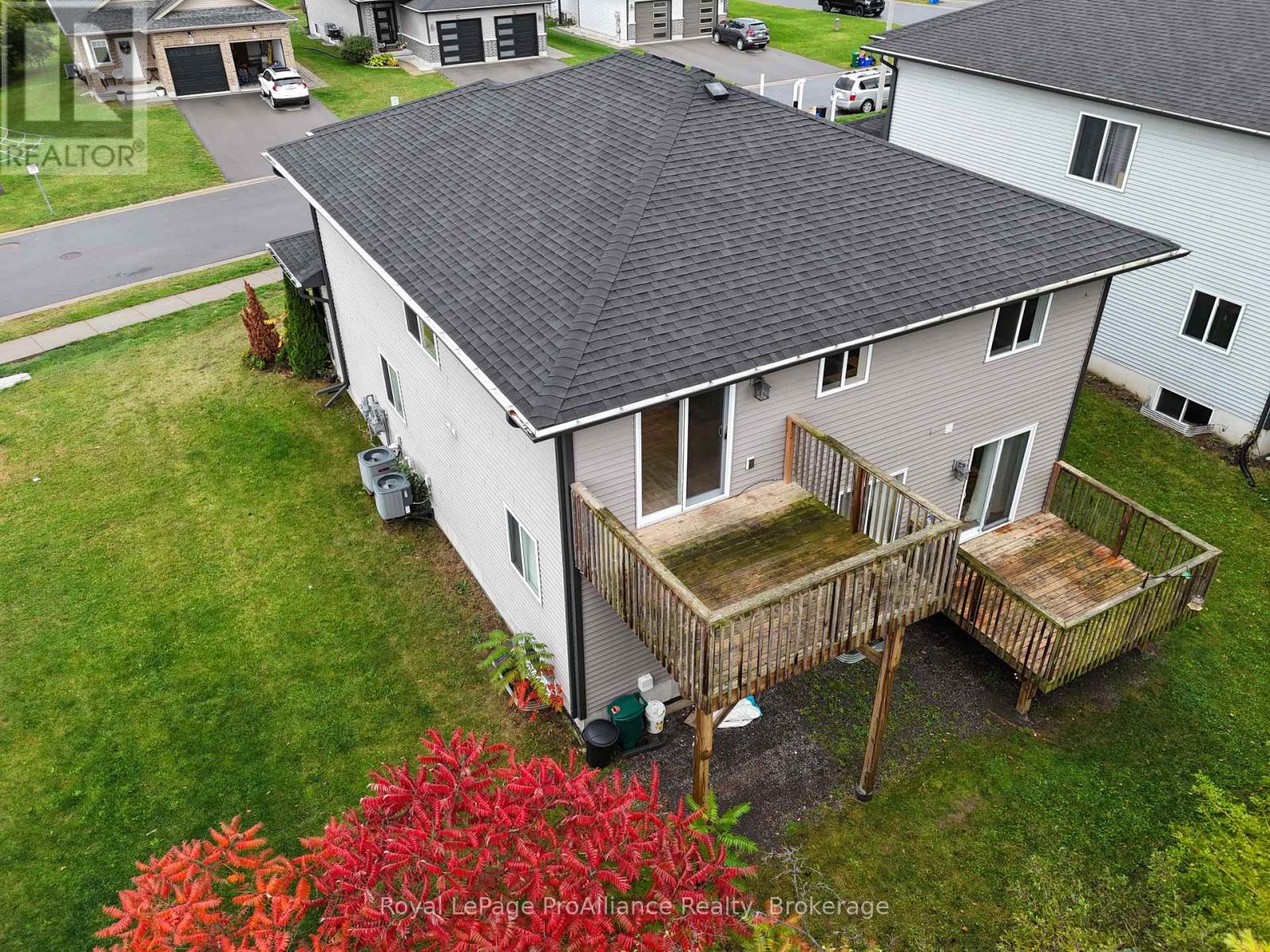 70 RIDGEWAY PLACE
