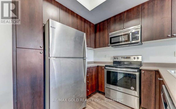 201 - 1555 Kingston Rd, Pickering (Town Centre), ON 4