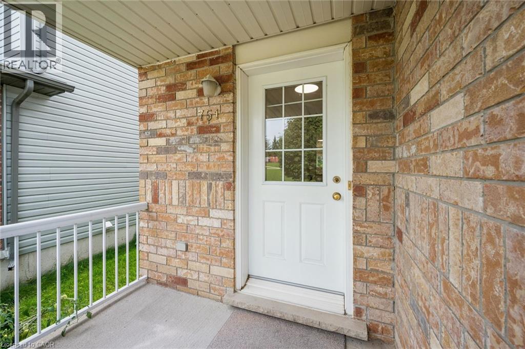 751 LAURELWOOD Drive