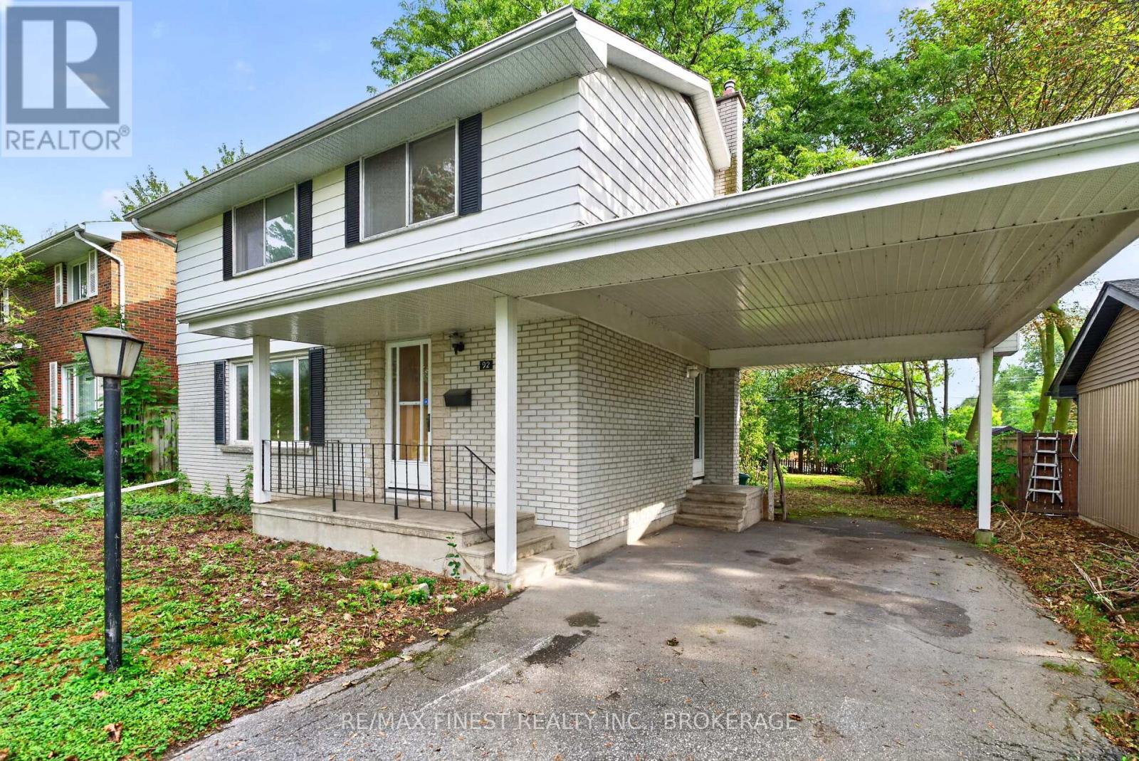 92 CLIFF CRESCENT