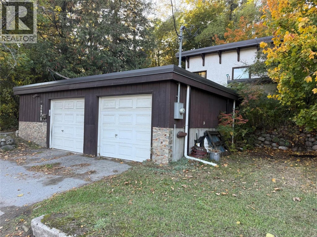 2600 COLUMBIA AVENUE, CASTLEGAR, BC V1N 2X6 - Image 473316471.jpeg?d=l