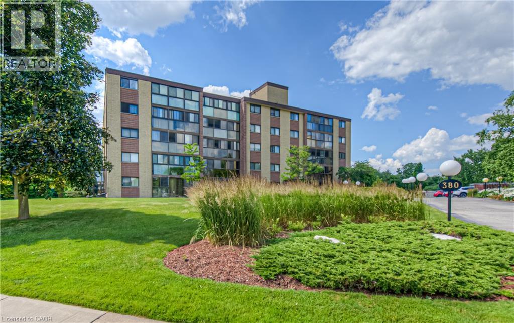 380 CHAMPLAIN Boulevard Unit# 205