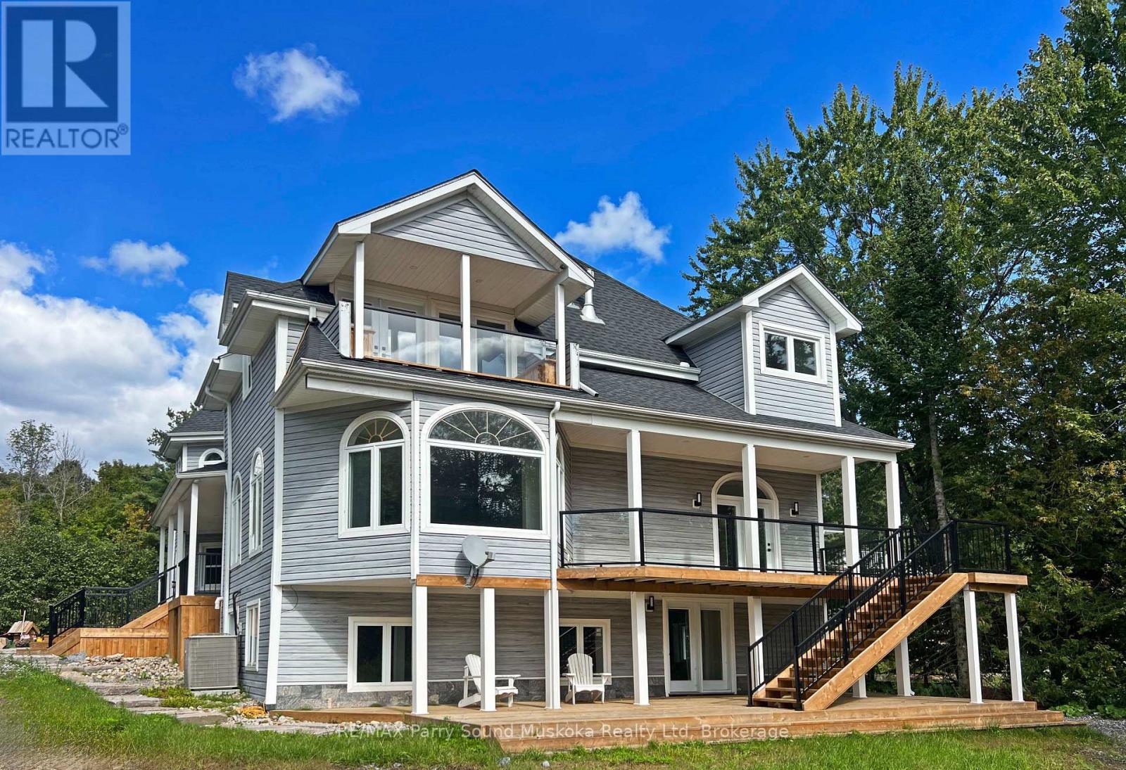 14-16 KNOWLES CRESCENT