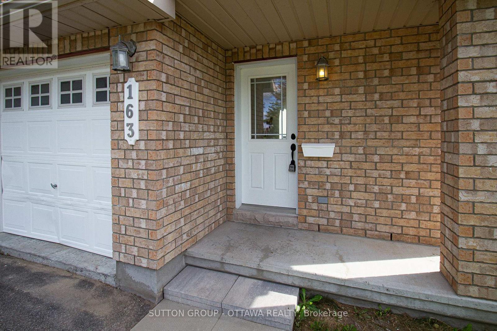 163 SILVERMOON CRESCENT