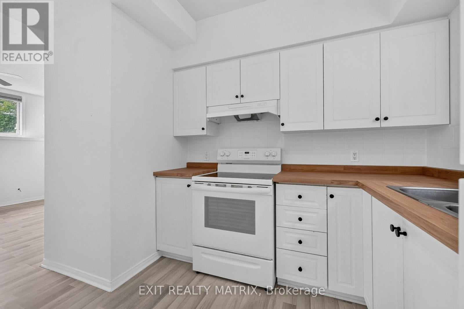 B - 239 STIVER STREET - Photo 4