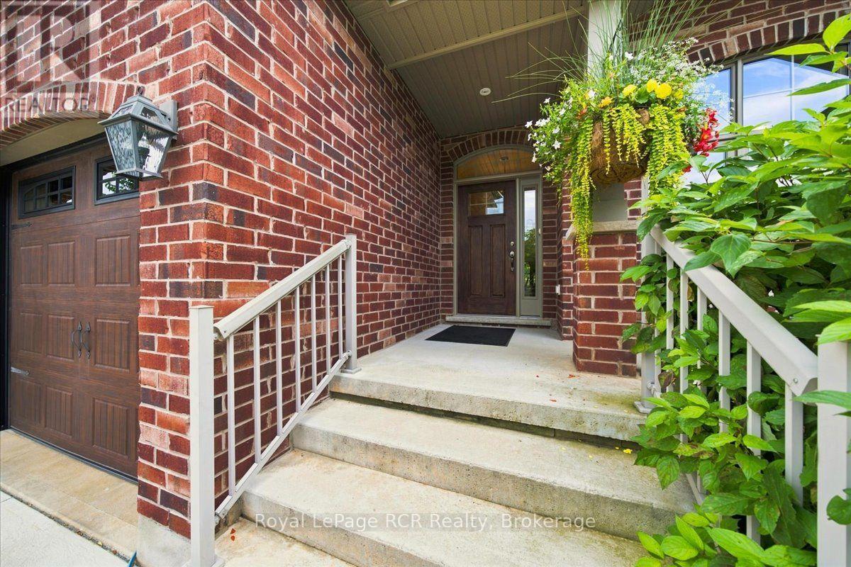 323 5TH AVENUE W