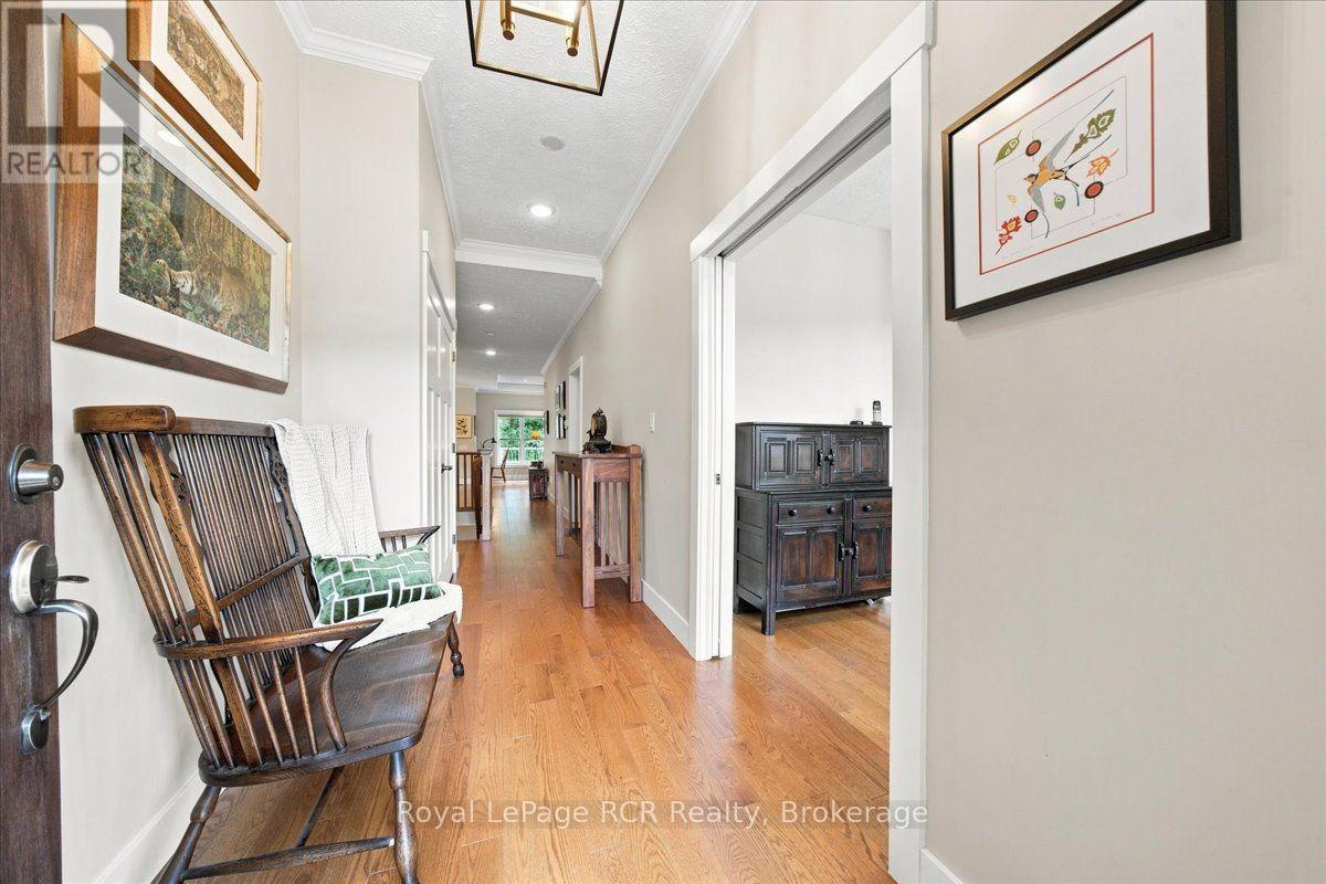 323 5TH AVENUE W