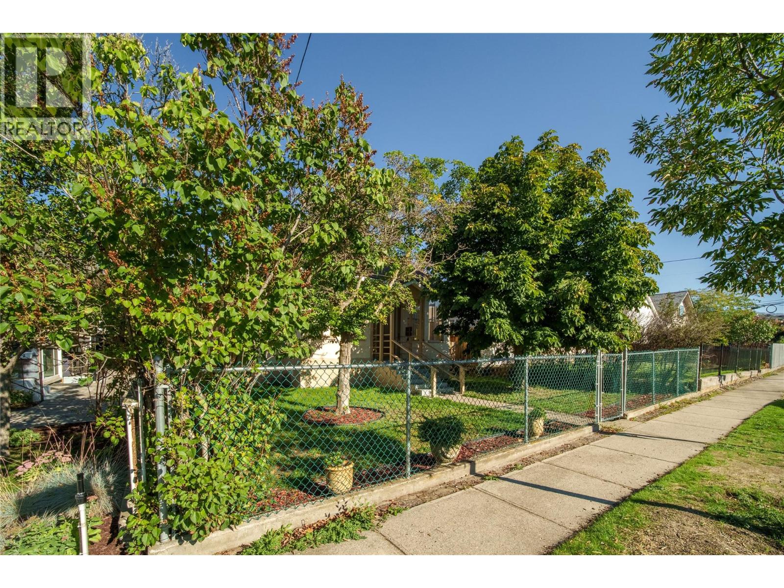 574 Van Horne Street