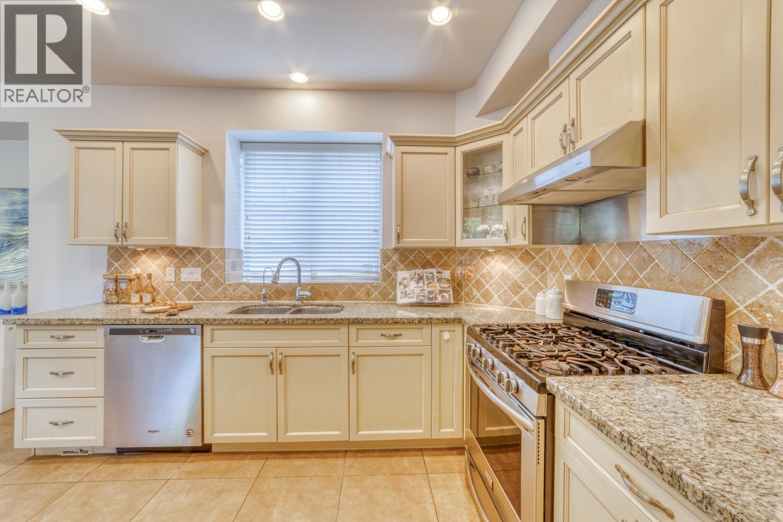 123 MAPLE DRIVE