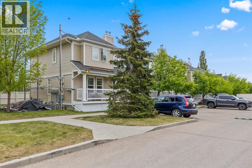 189 Country Village Manor NE