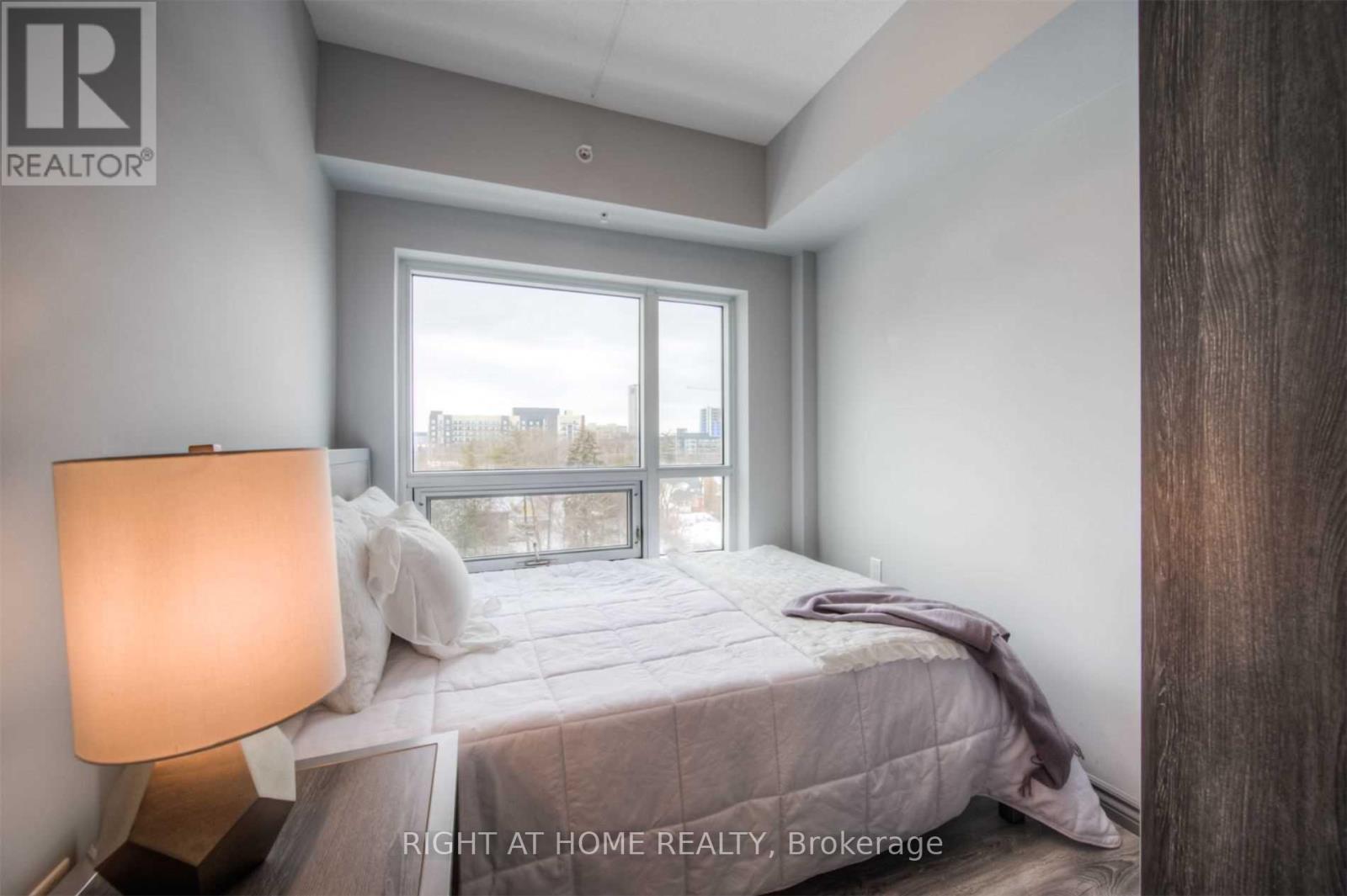 G101 - 275 LARCH STREET