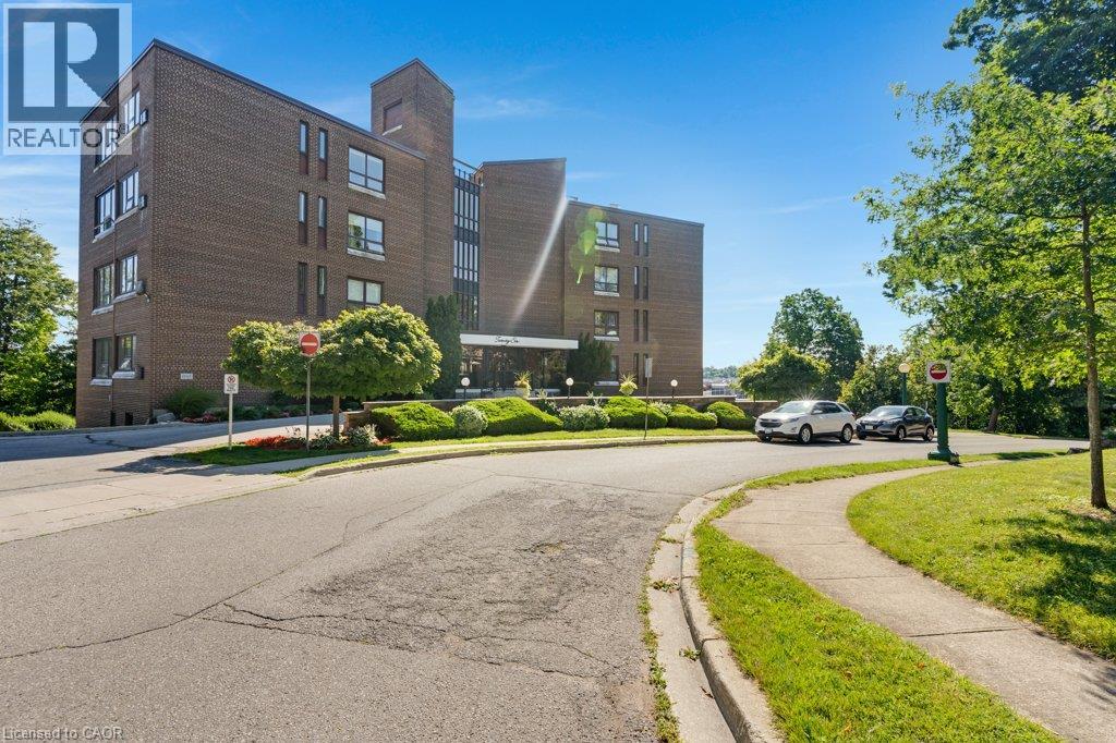 26 WENTWORTH Avenue Unit# 2 S