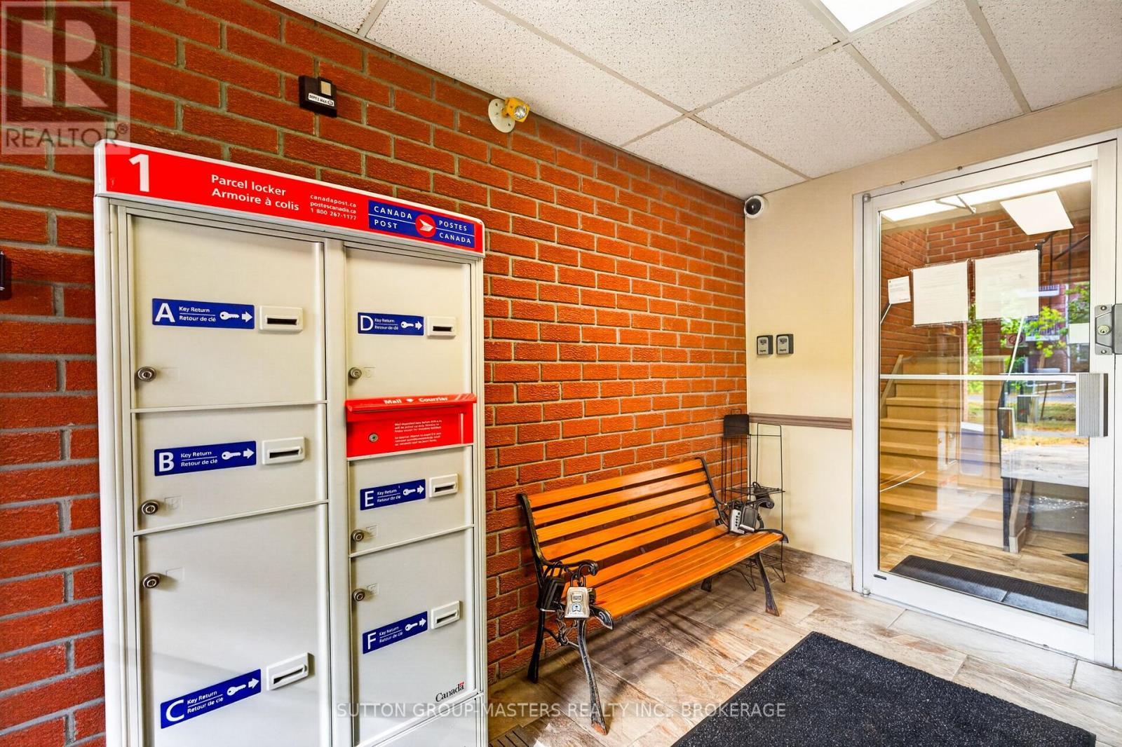 101 - 573 ARMSTRONG ROAD