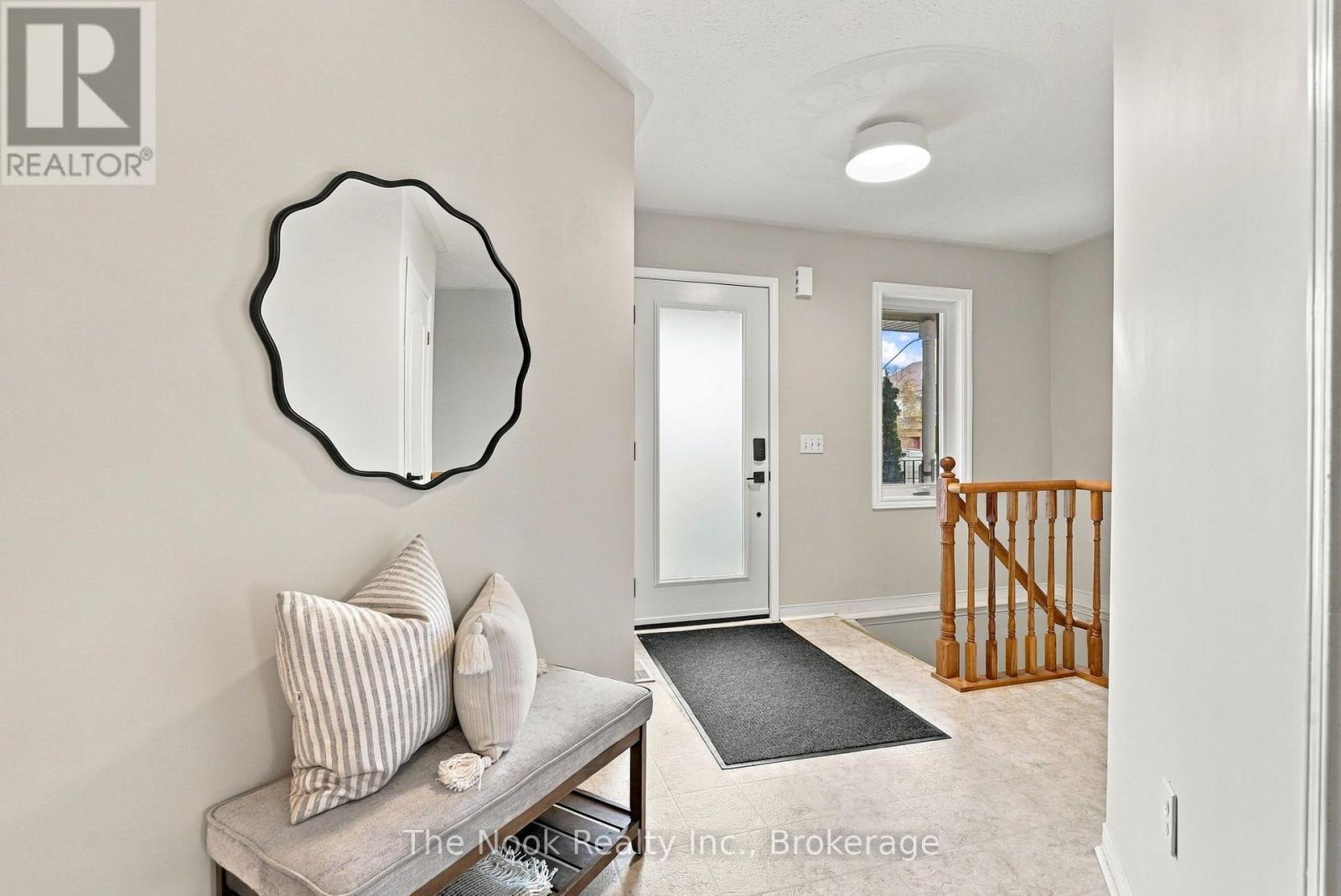 8 VANESSA DRIVE