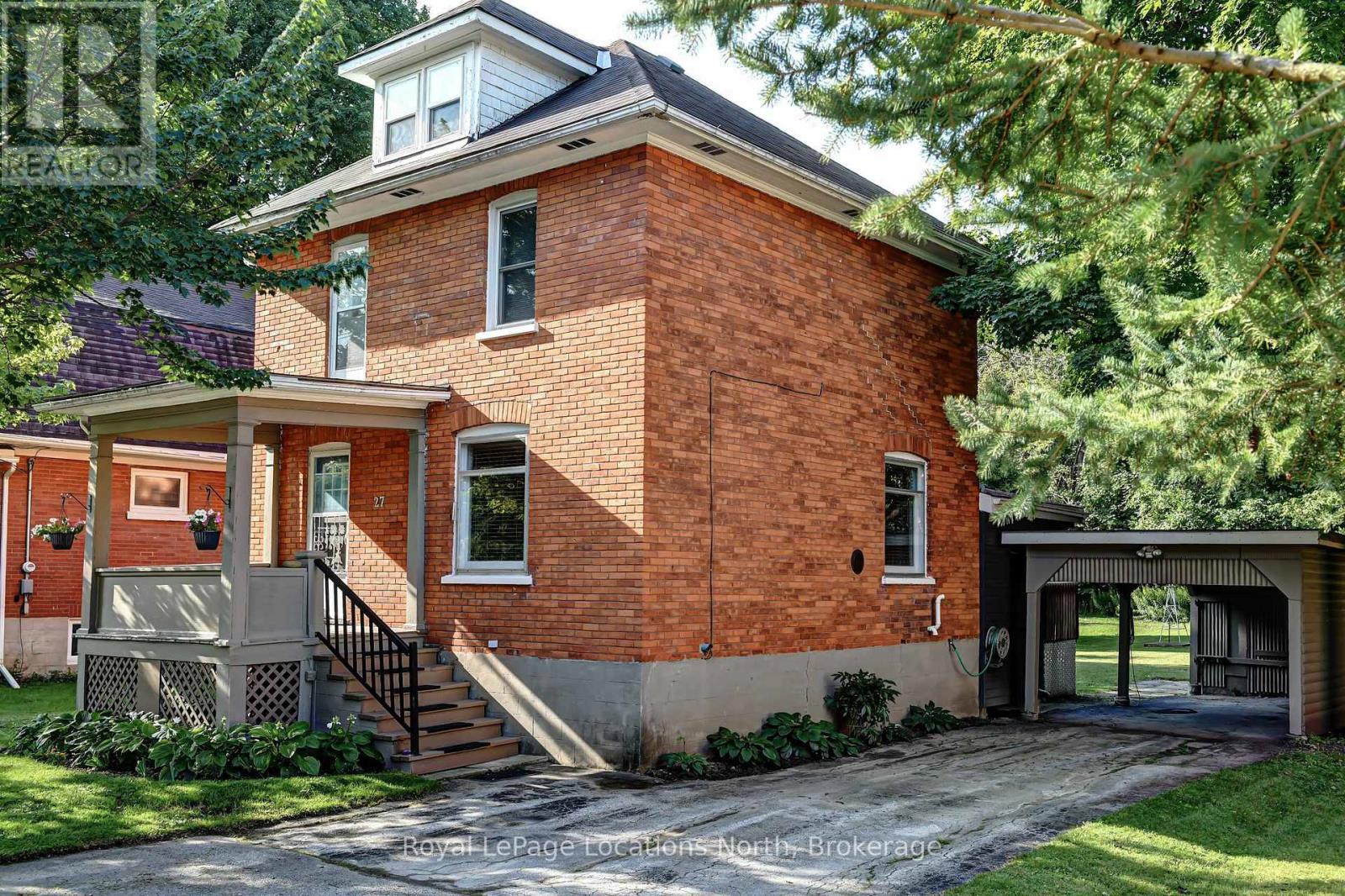 27 EDWIN STREET E