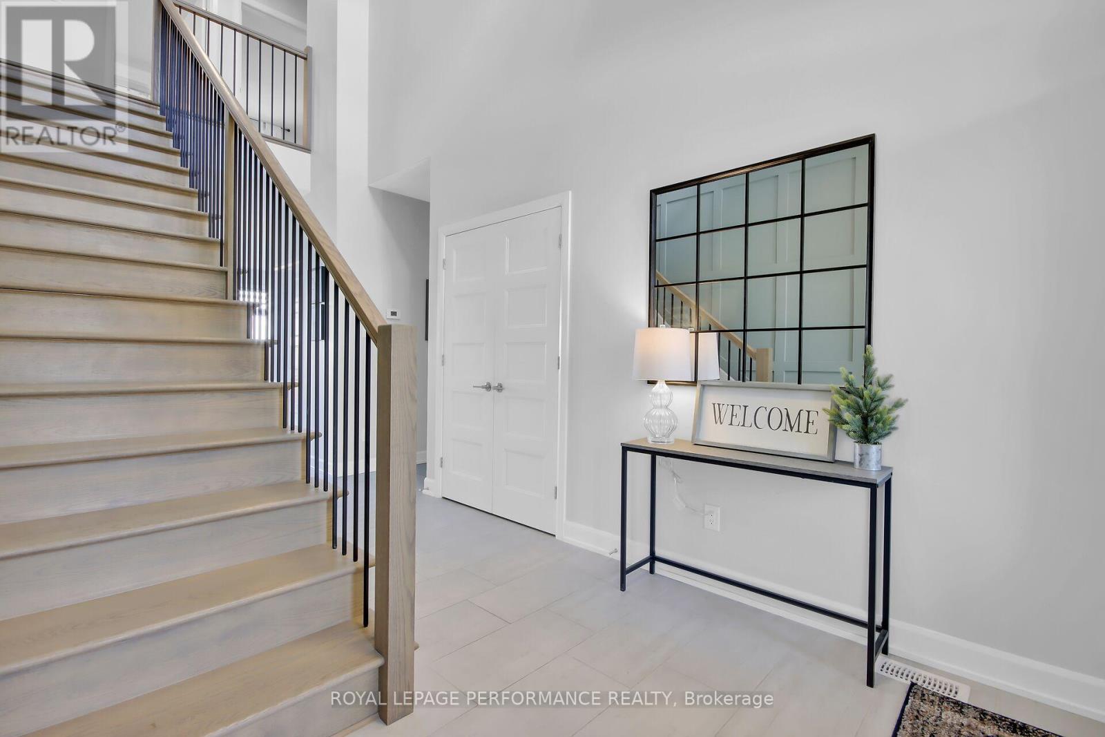 643 PARKVIEW TERRACE