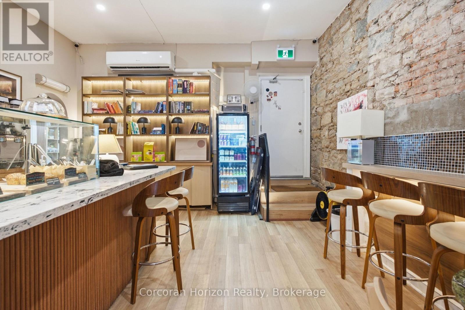 148 JAMES STREET S
