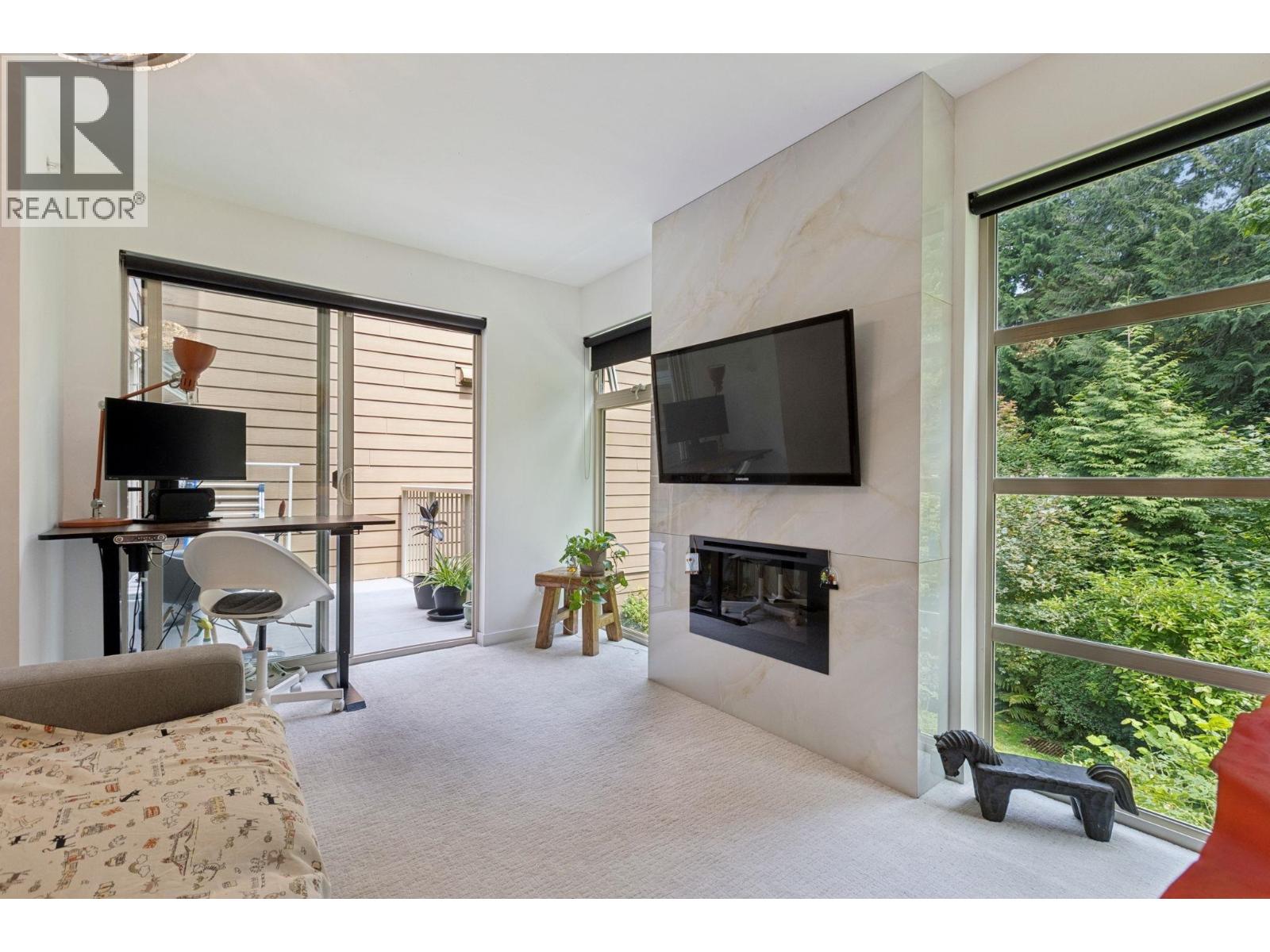 204 2832 CAPILANO ROAD