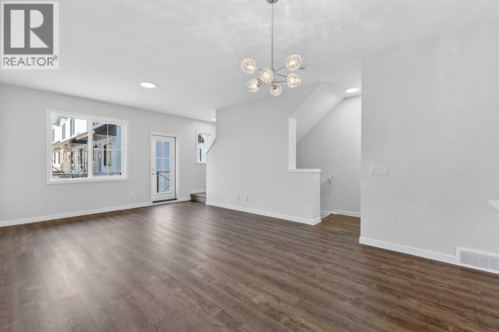 172 Hotchkiss Common SE