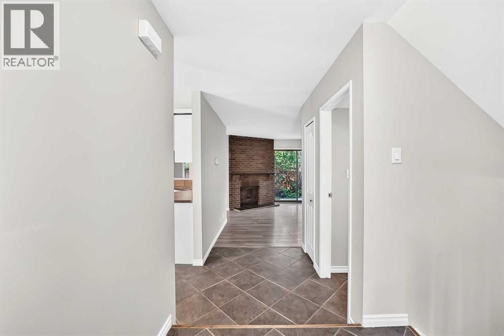 15, 2210 Oakmoor Drive SW