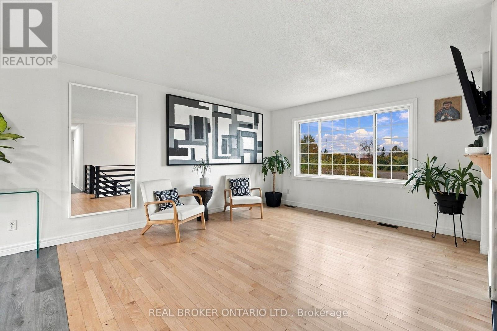 1335 DRUMMOND CON 12B CONCESSION