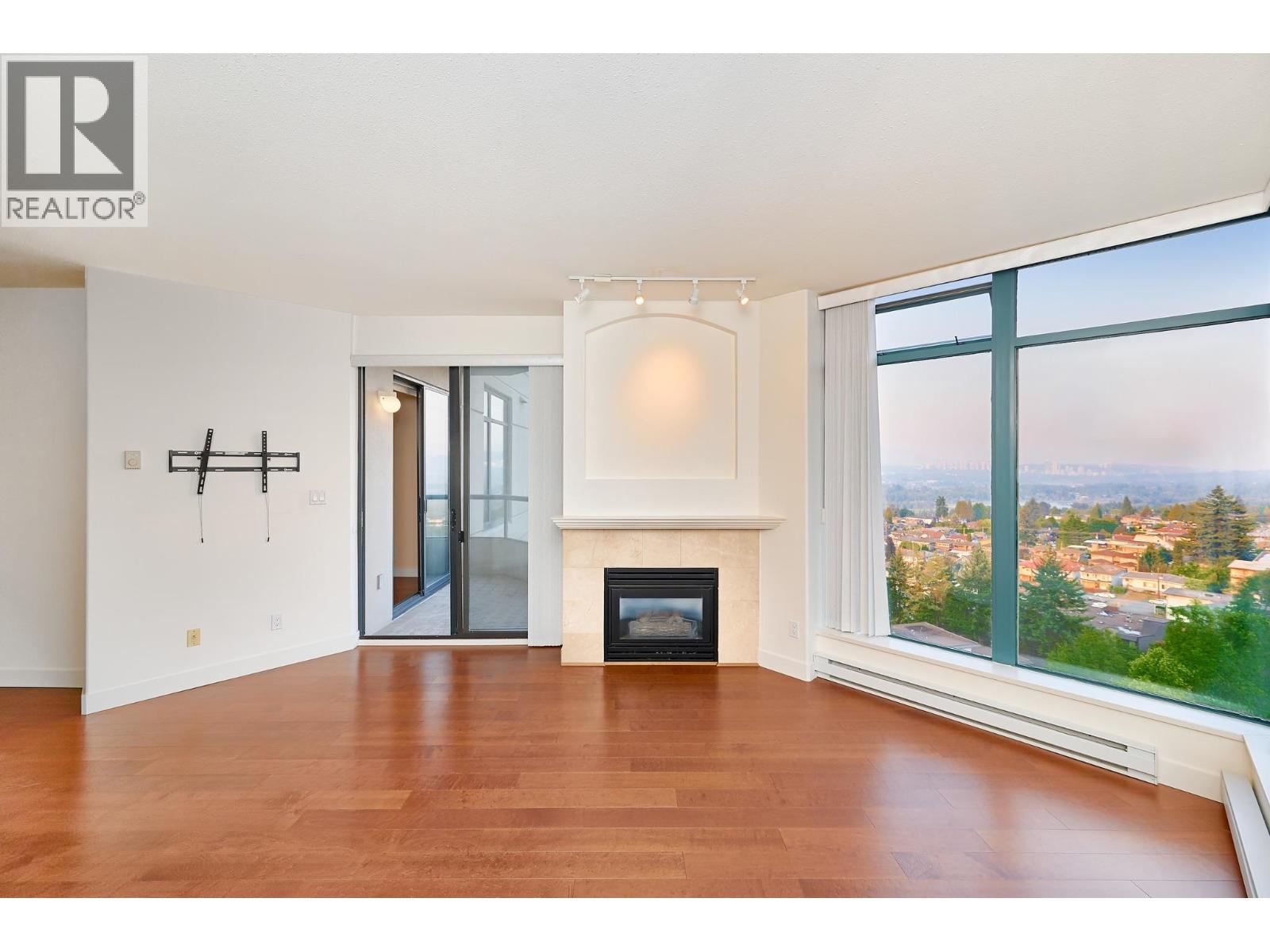 1701 4567 HAZEL STREET