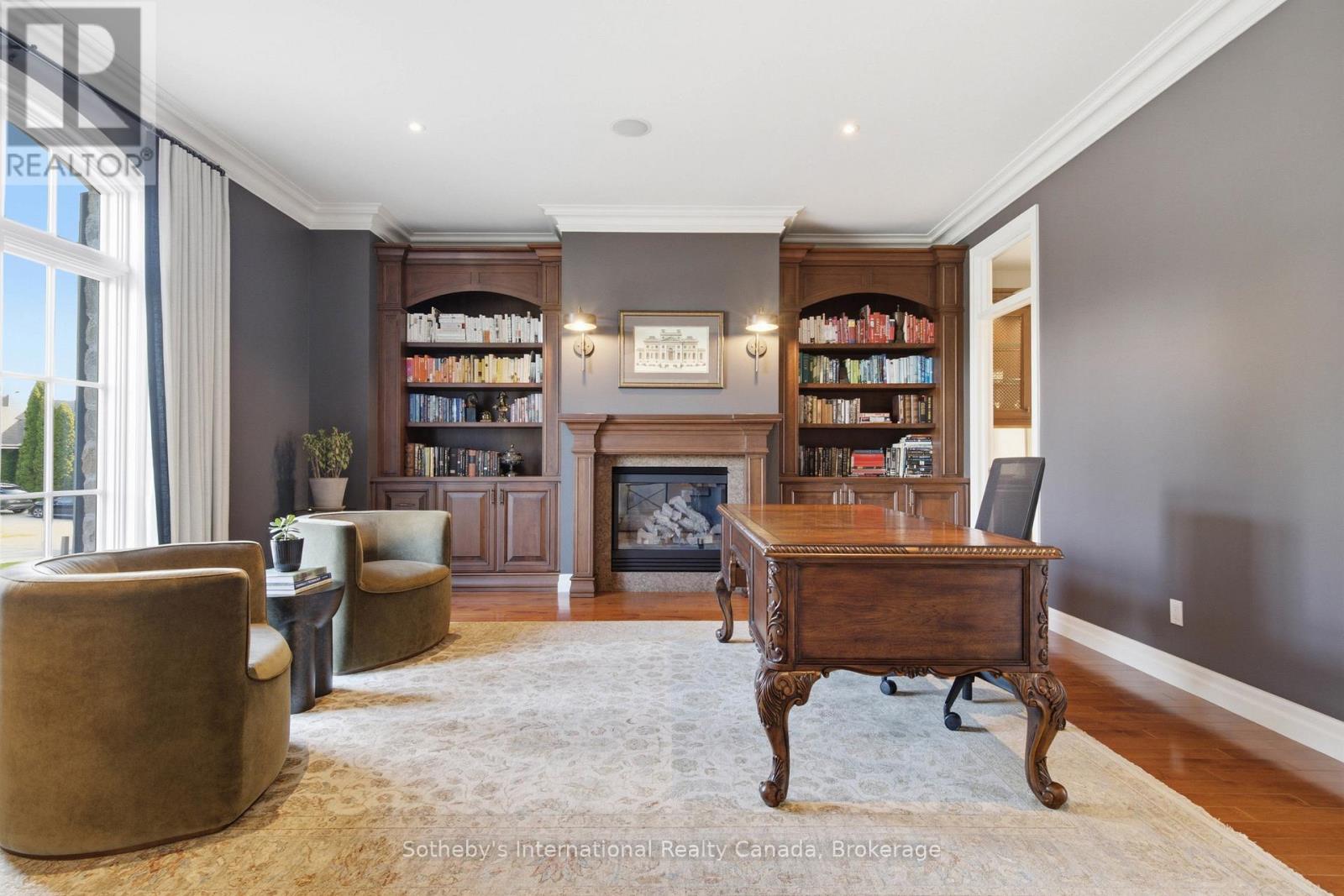 28 DEER RIDGE CRESCENT