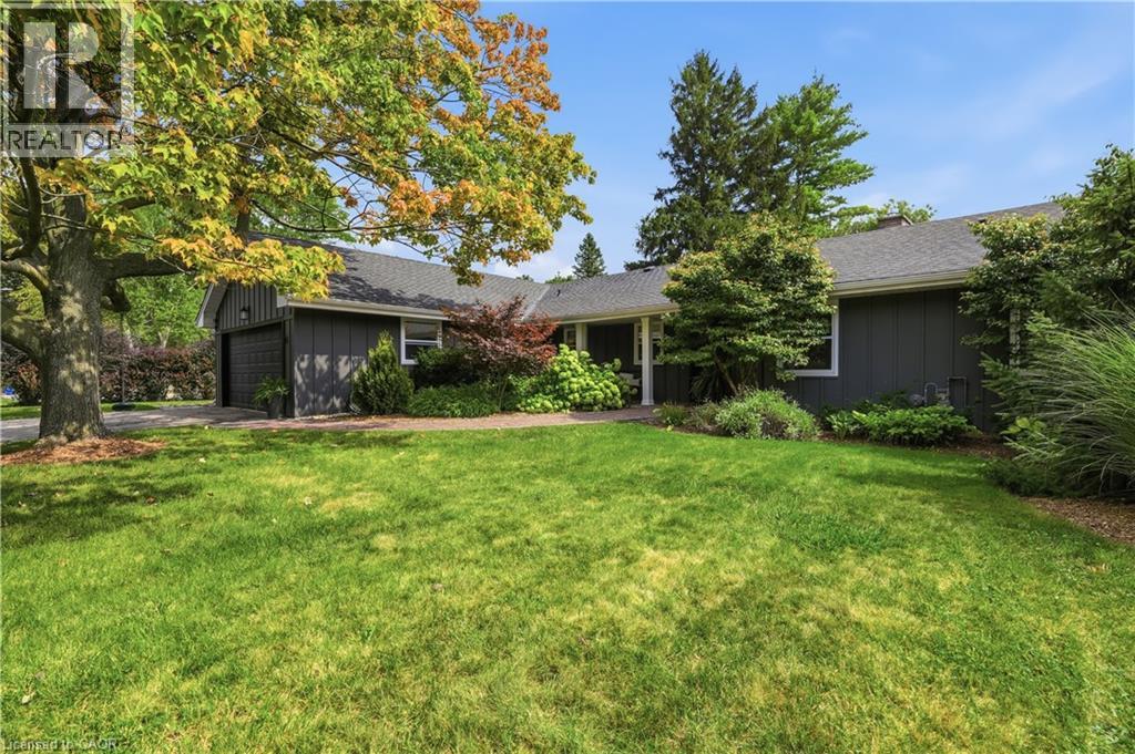 54 MAYFAIR Avenue