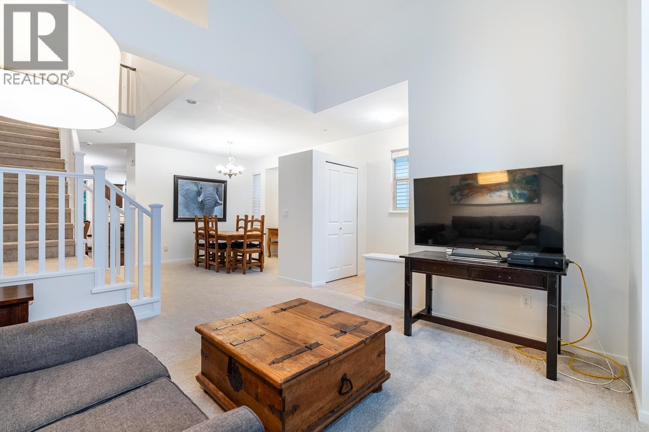30 HAWTHORN DRIVE