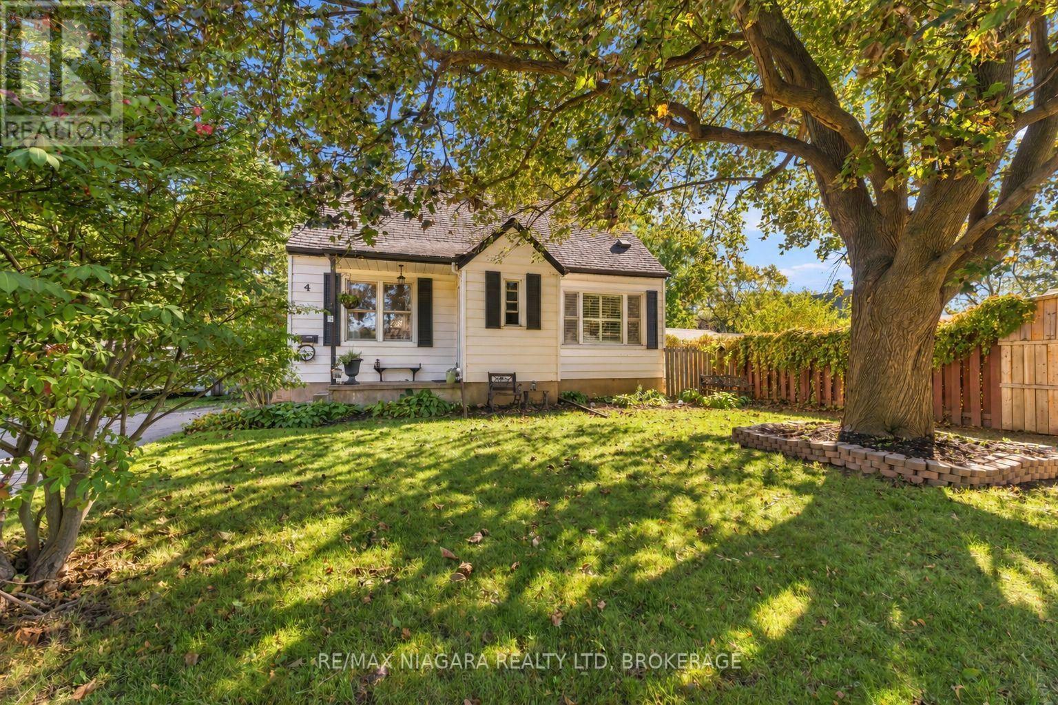 4 WALKER AVENUE