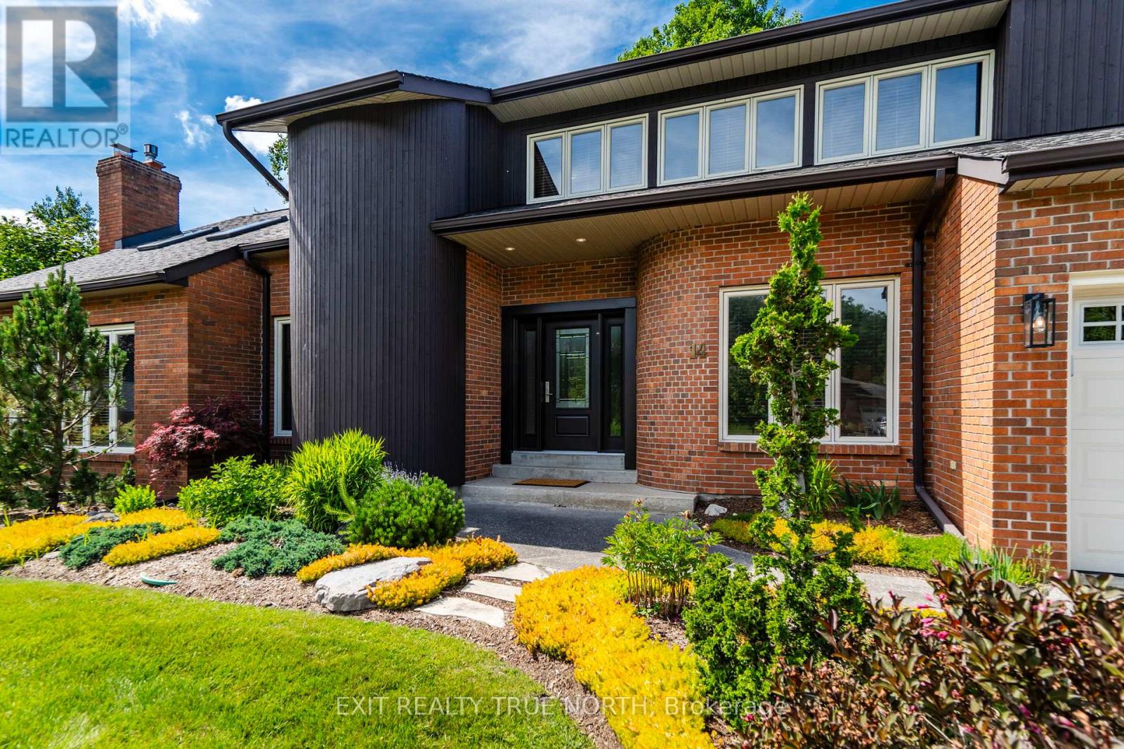 14 ROSEWOOD AVENUE - Photo 4