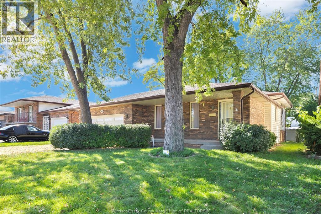 1613 EVERTS, WINDSOR, ON N9B 3E4 - Image 2638998788.jpeg?d=l