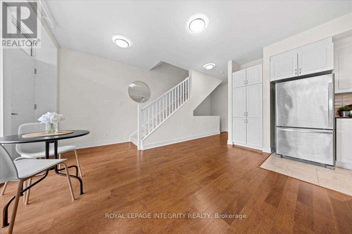 9 - 78 HOLMWOOD AVENUE