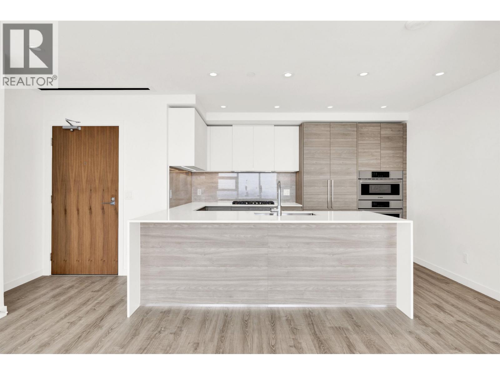 5001 680 QUAYSIDE DRIVE