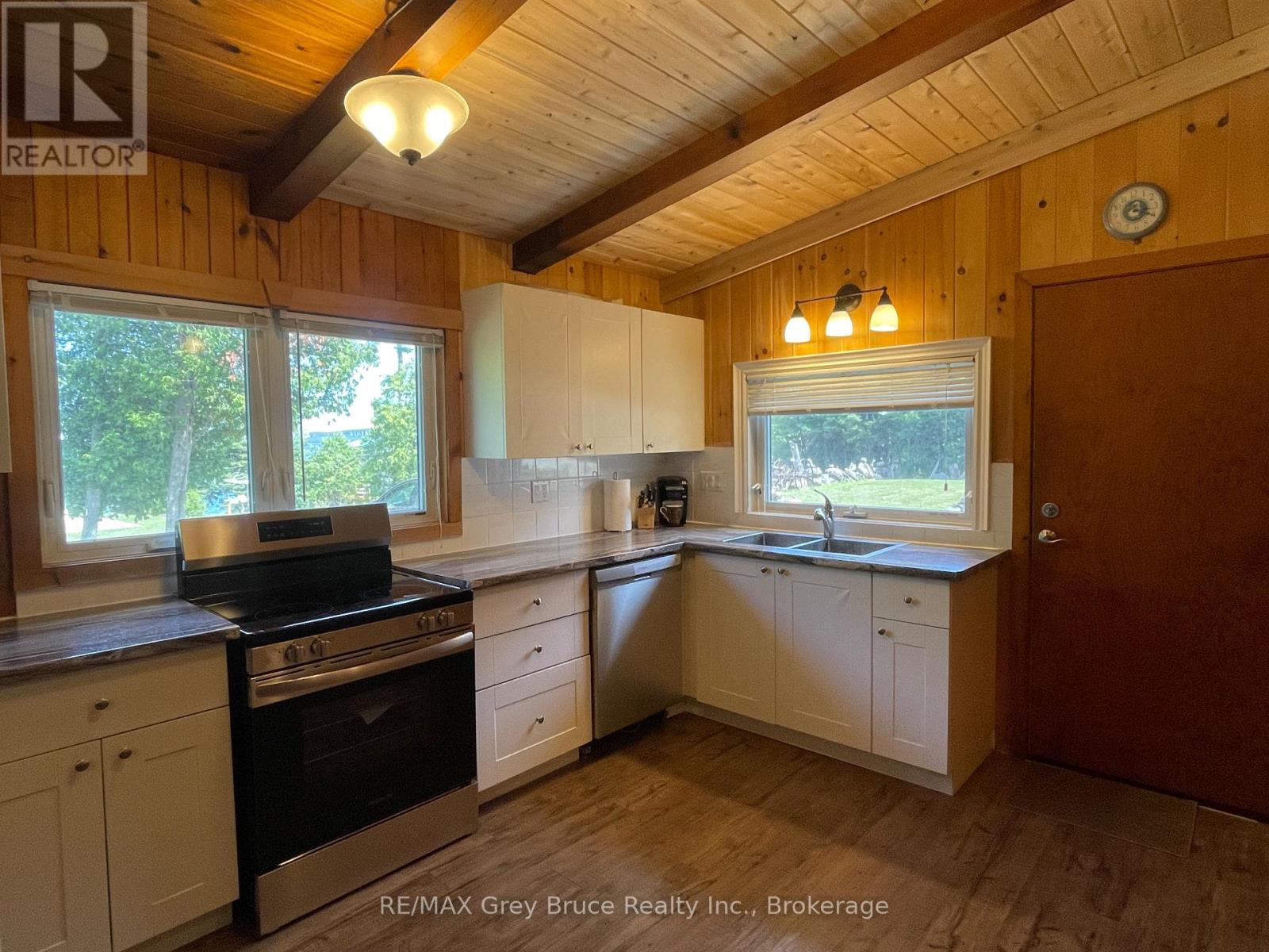 173 ISTHMUS BAY ROAD
