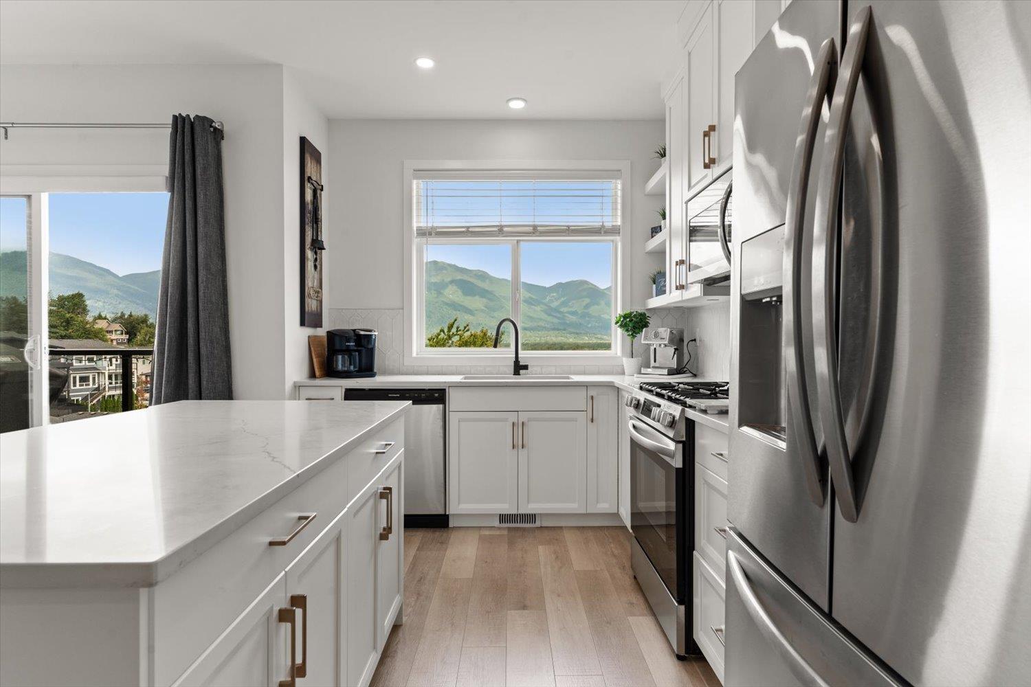 11 43998 CHILLIWACK MOUNTAIN ROAD, Chilliwack Mountain
