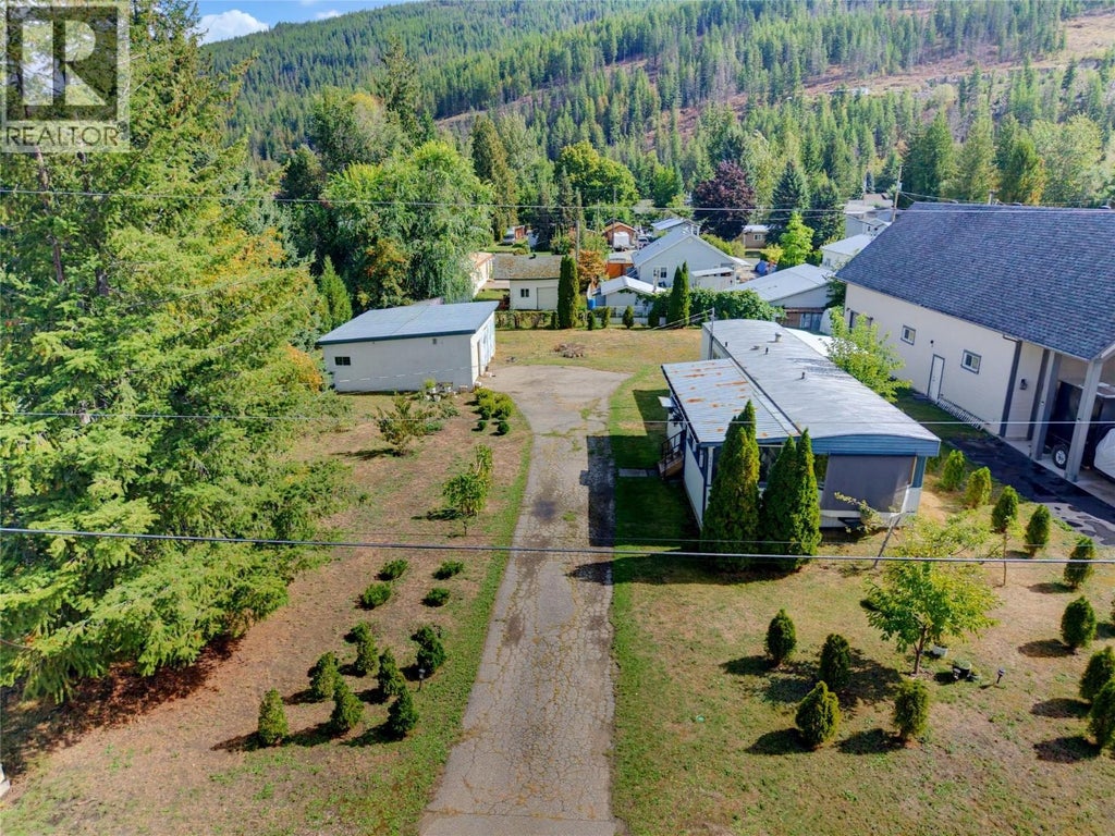 405 GILLIS AVENUE, SICAMOUS, BC V0E 2V1 - Image 2365658912.jpeg?d=l